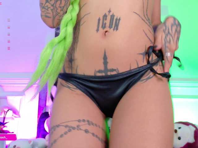 Maddieash live cam on BongaCams