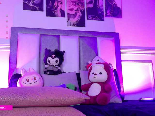 Maddieash live cam on BongaCams