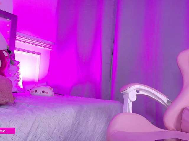Maddieash live cam on BongaCams