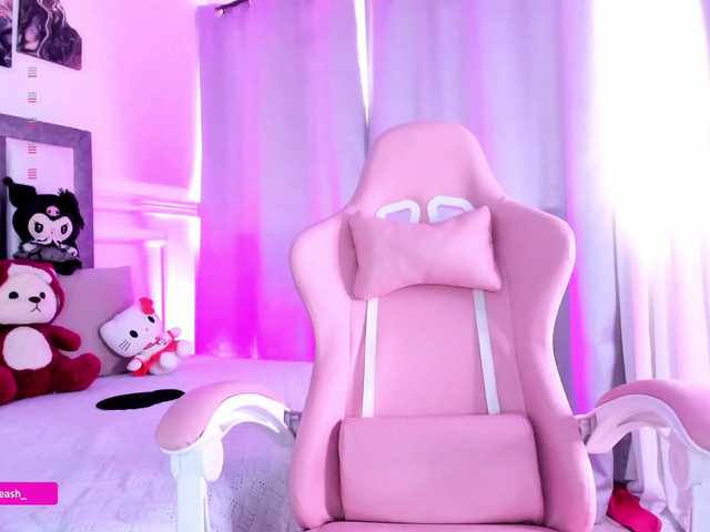 Maddieash live cam on BongaCams