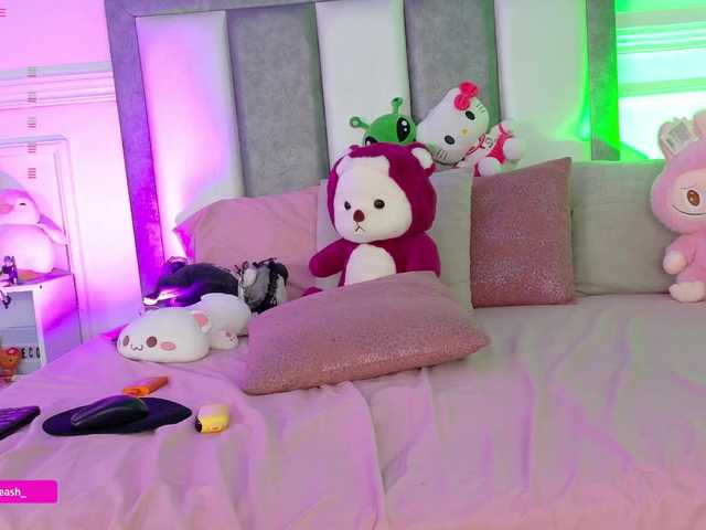 Maddieash live cam on BongaCams