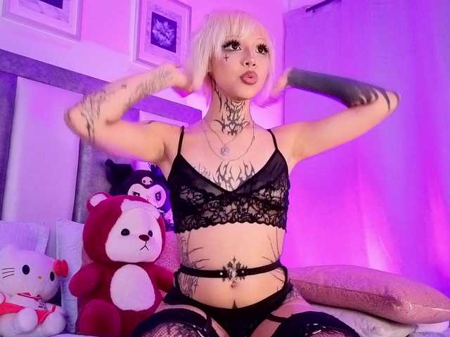 Maddieash live webcam show