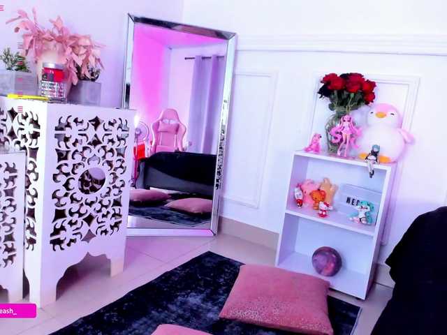Maddieash live cam on BongaCams