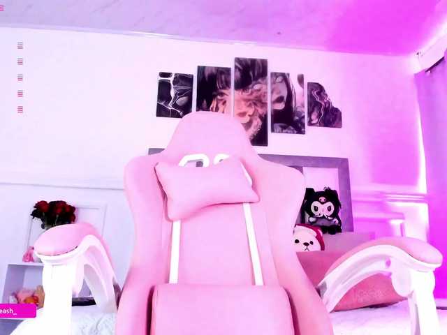 Maddieash live cam on BongaCams