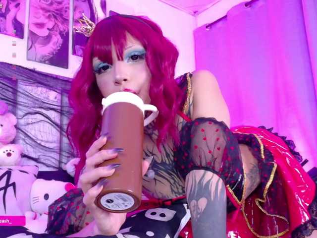 Maddieash live cam on BongaCams