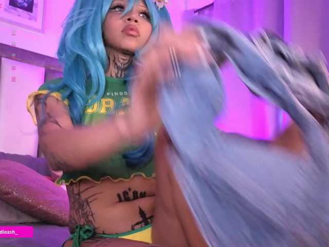Maddieash live cam on BongaCams