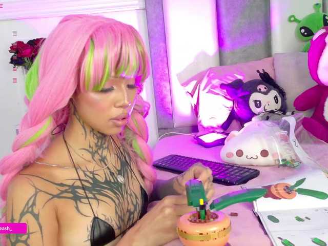 Maddieash live cam on BongaCams