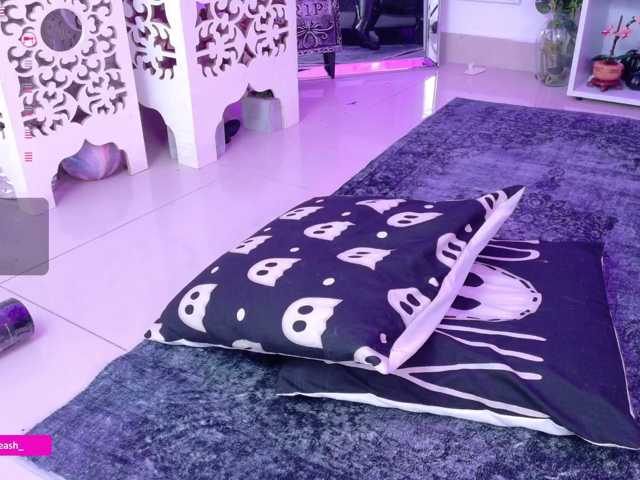 Maddieash live cam on BongaCams