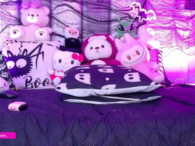 Maddieash live cam on BongaCams