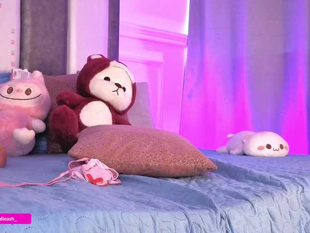 Maddieash live cam on BongaCams