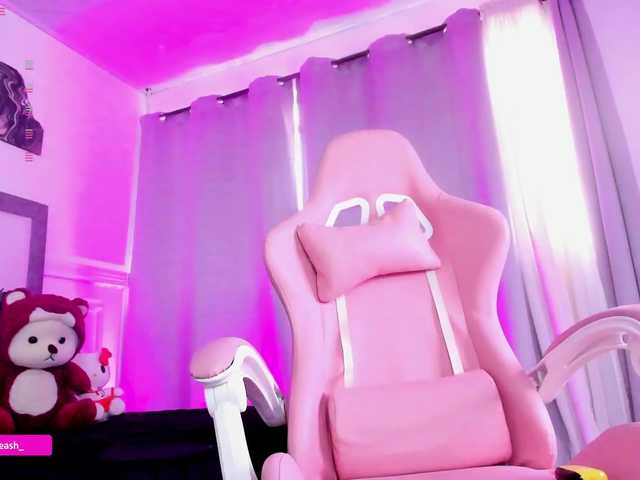 Maddieash live cam on BongaCams