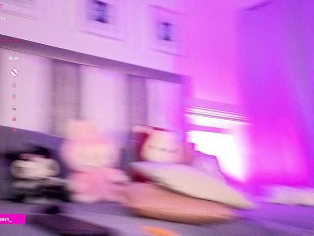 Maddieash live cam on BongaCams