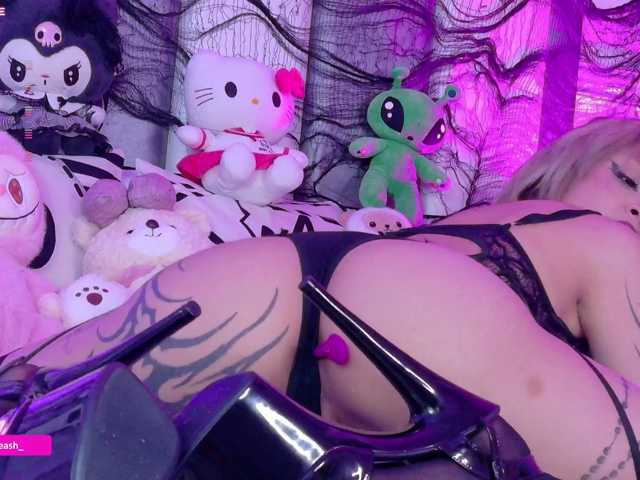 Maddieash live cam on BongaCams