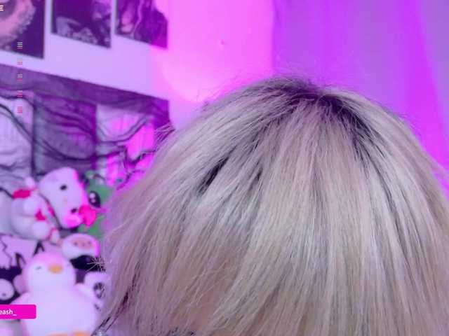 Maddieash live cam on BongaCams