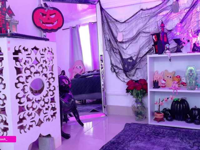 Maddieash live cam on BongaCams