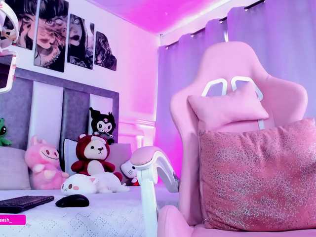 Maddieash live cam on BongaCams