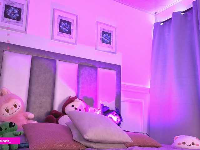 Maddieash live cam on BongaCams