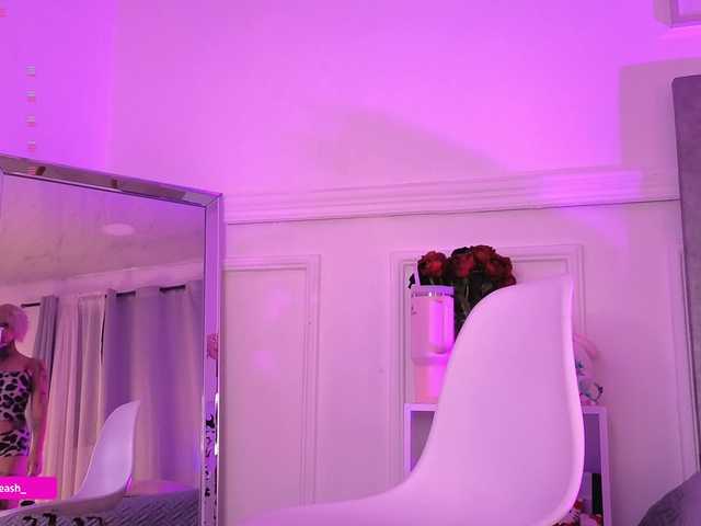 Maddieash live cam on BongaCams