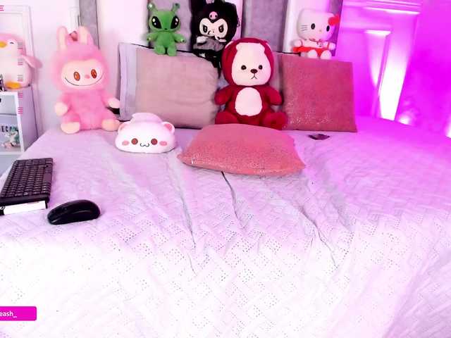 Maddieash live cam on BongaCams