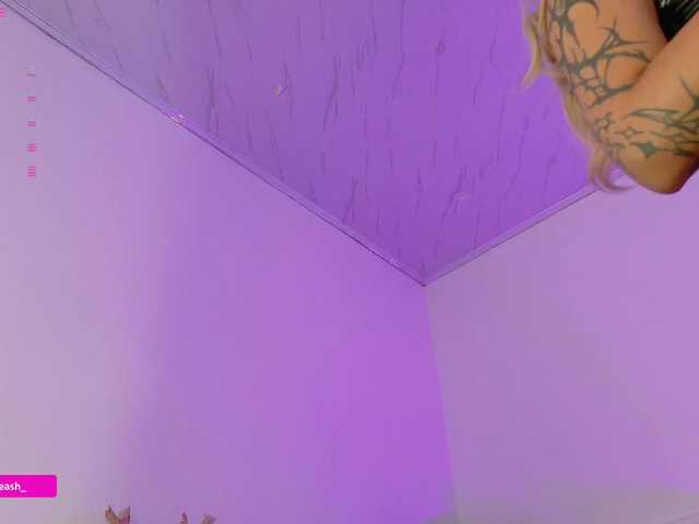 Maddieash live cam on BongaCams