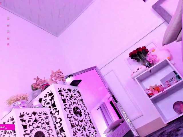 Maddieash live cam on BongaCams