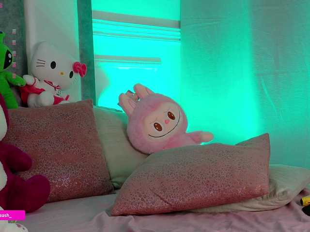 Maddieash live cam on BongaCams