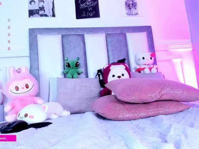 Maddieash live cam on BongaCams