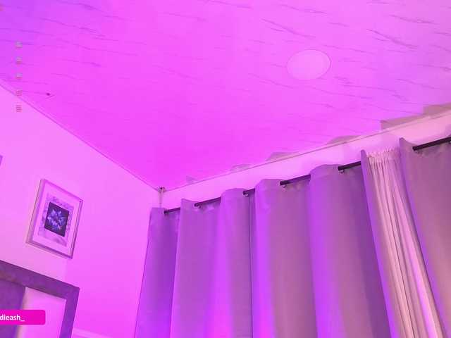 Maddieash live cam on BongaCams