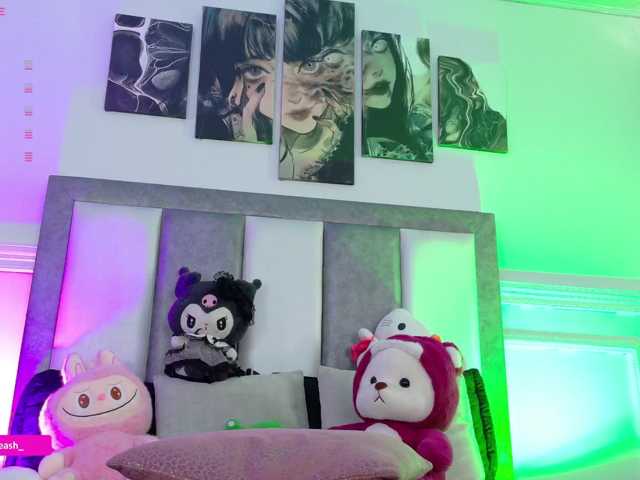 Maddieash live cam on BongaCams