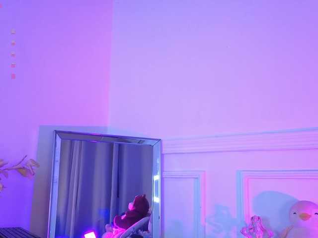 Maddieash live cam on BongaCams