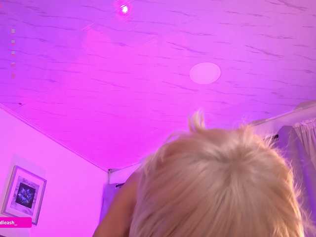 Maddieash live cam on BongaCams