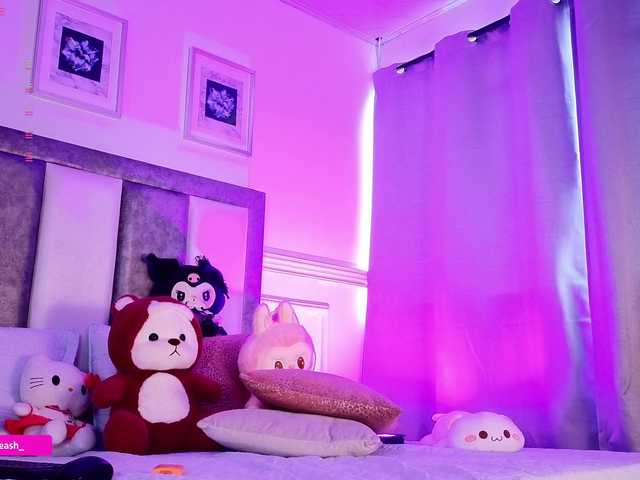 Maddieash live cam on BongaCams