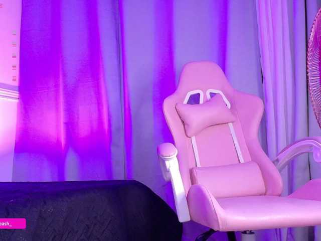Maddieash live cam on BongaCams