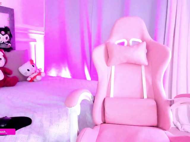 Maddieash live cam on BongaCams