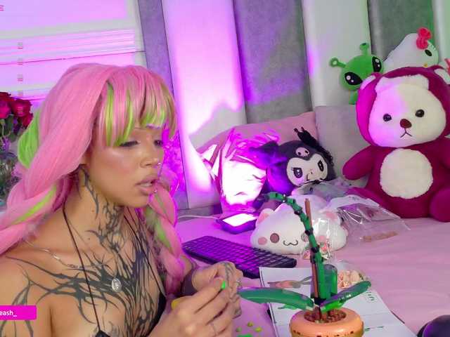 Maddieash live cam on BongaCams