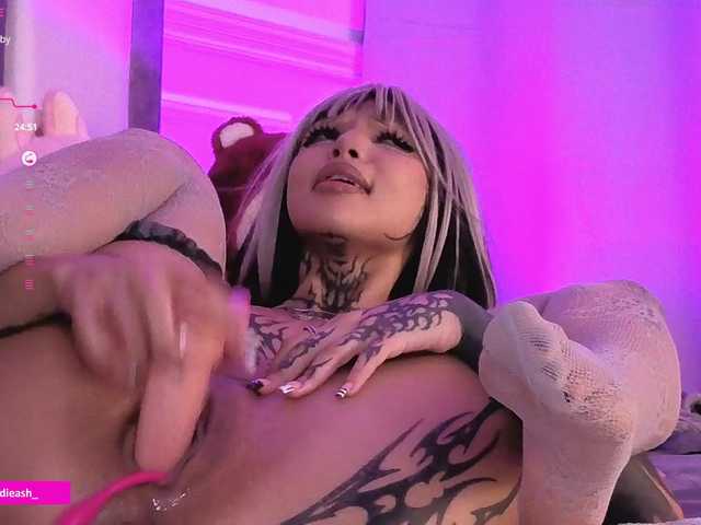 Maddieash live cam on BongaCams