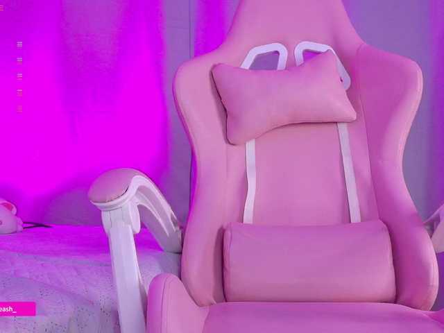 Maddieash live cam on BongaCams