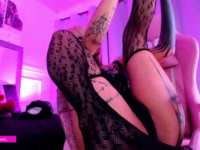 Maddieash live cam on BongaCams