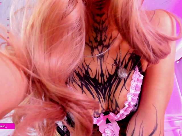 Maddieash live cam on BongaCams