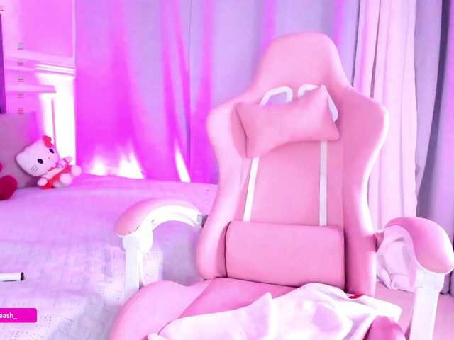 Maddieash live cam on BongaCams