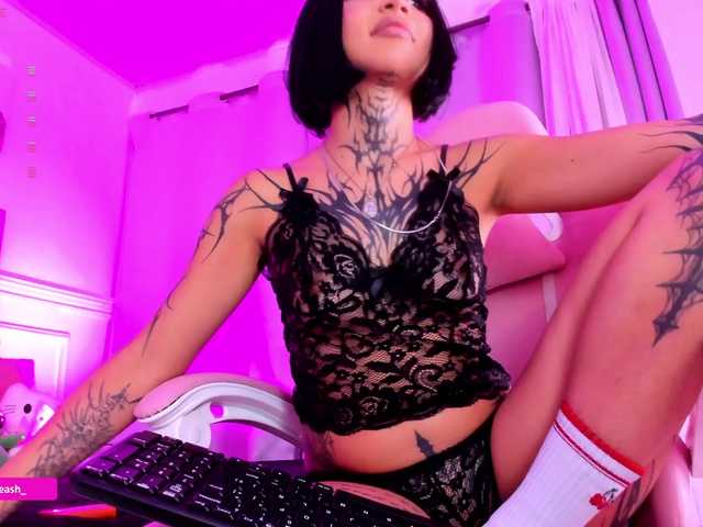 Maddieash live cam on BongaCams