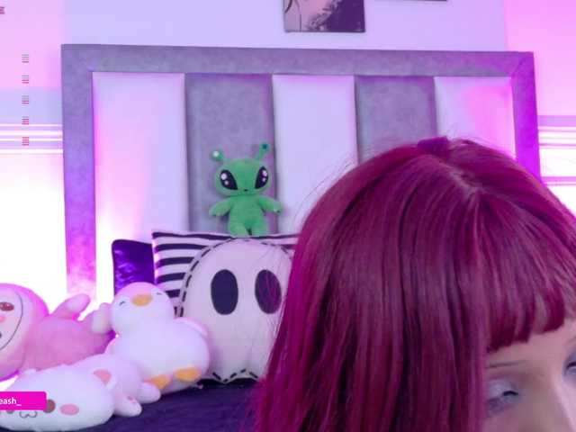 Maddieash live cam on BongaCams