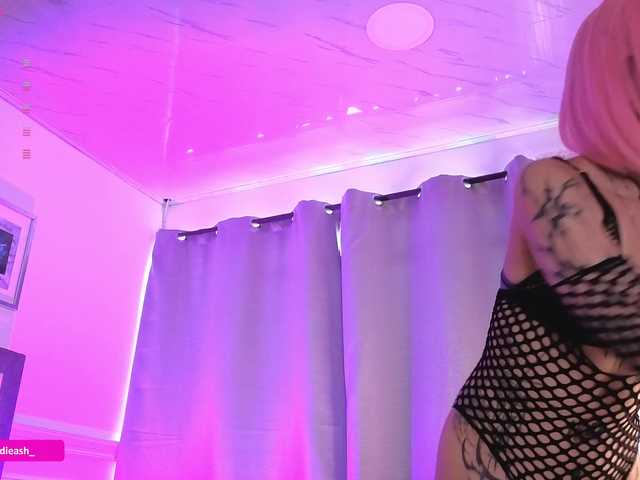 Maddieash live cam on BongaCams