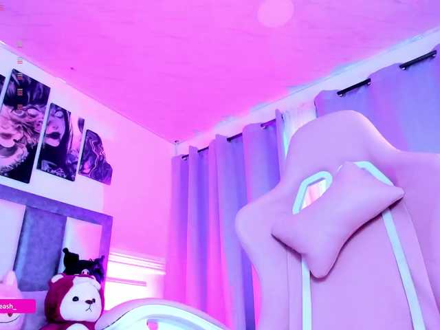 Maddieash live cam on BongaCams