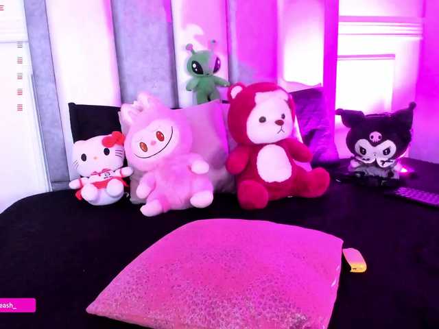 Maddieash live cam on BongaCams