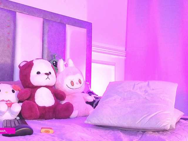 Maddieash live cam on BongaCams