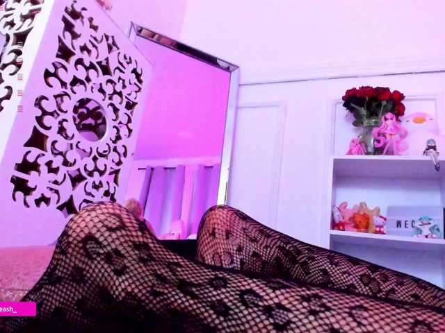 Maddieash live cam on BongaCams