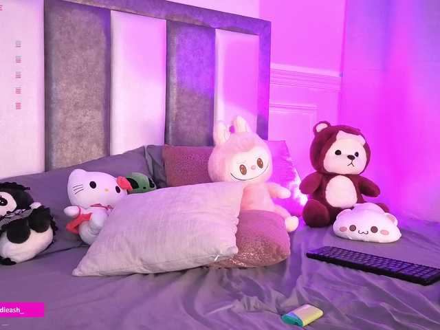 Maddieash live cam on BongaCams
