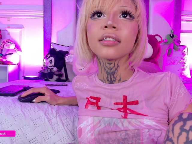 Maddieash live cam on BongaCams