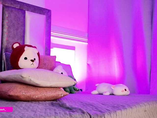 Maddieash live cam on BongaCams